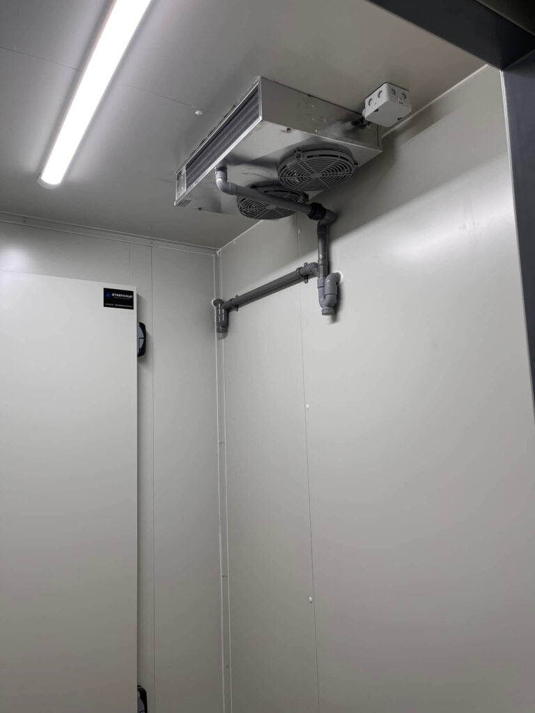 koel-/vriescel steenkoud koeltechniek
